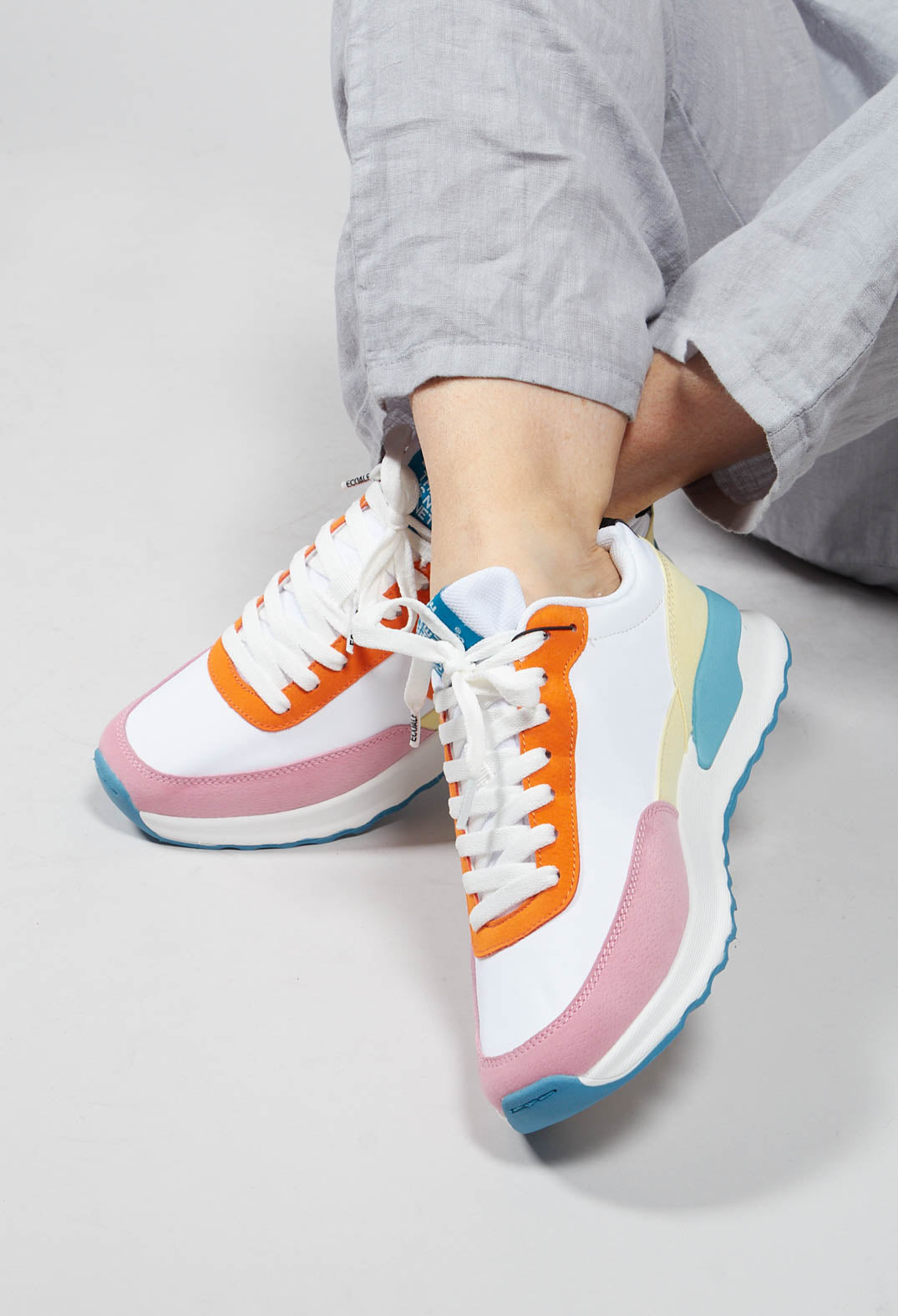 Condealf Sneakers in Off White Pink