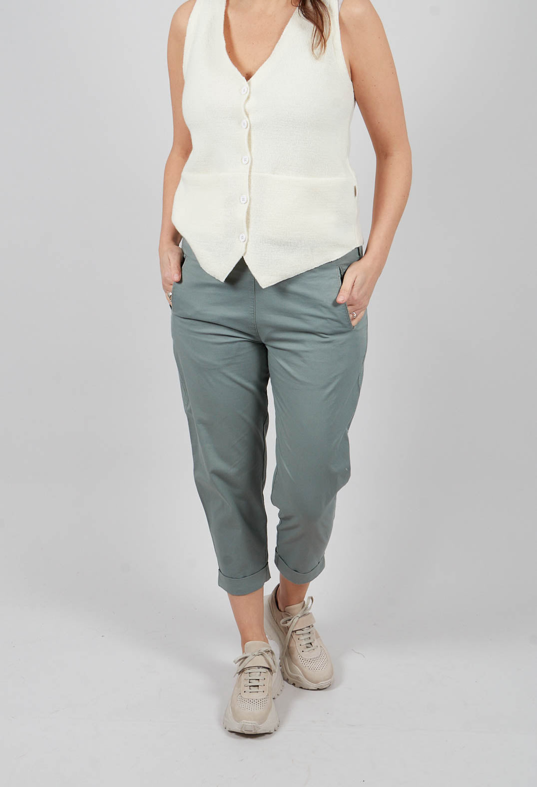Relaxed Geisha Trousers in Eucalyptus
