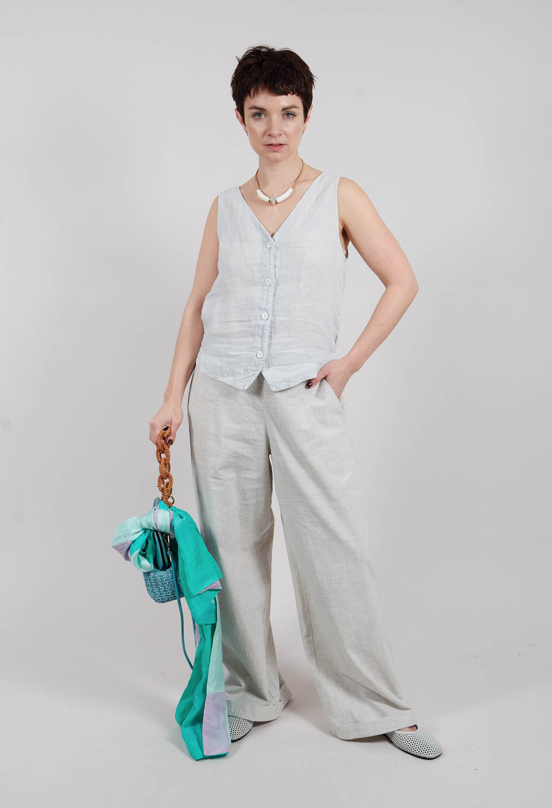 Yune Waistcoat in Greige
