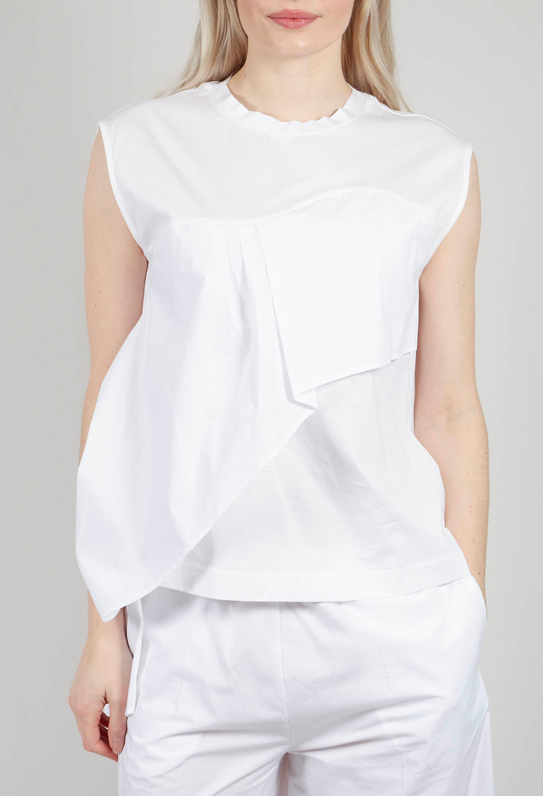 Asymmetric Cut Top in White