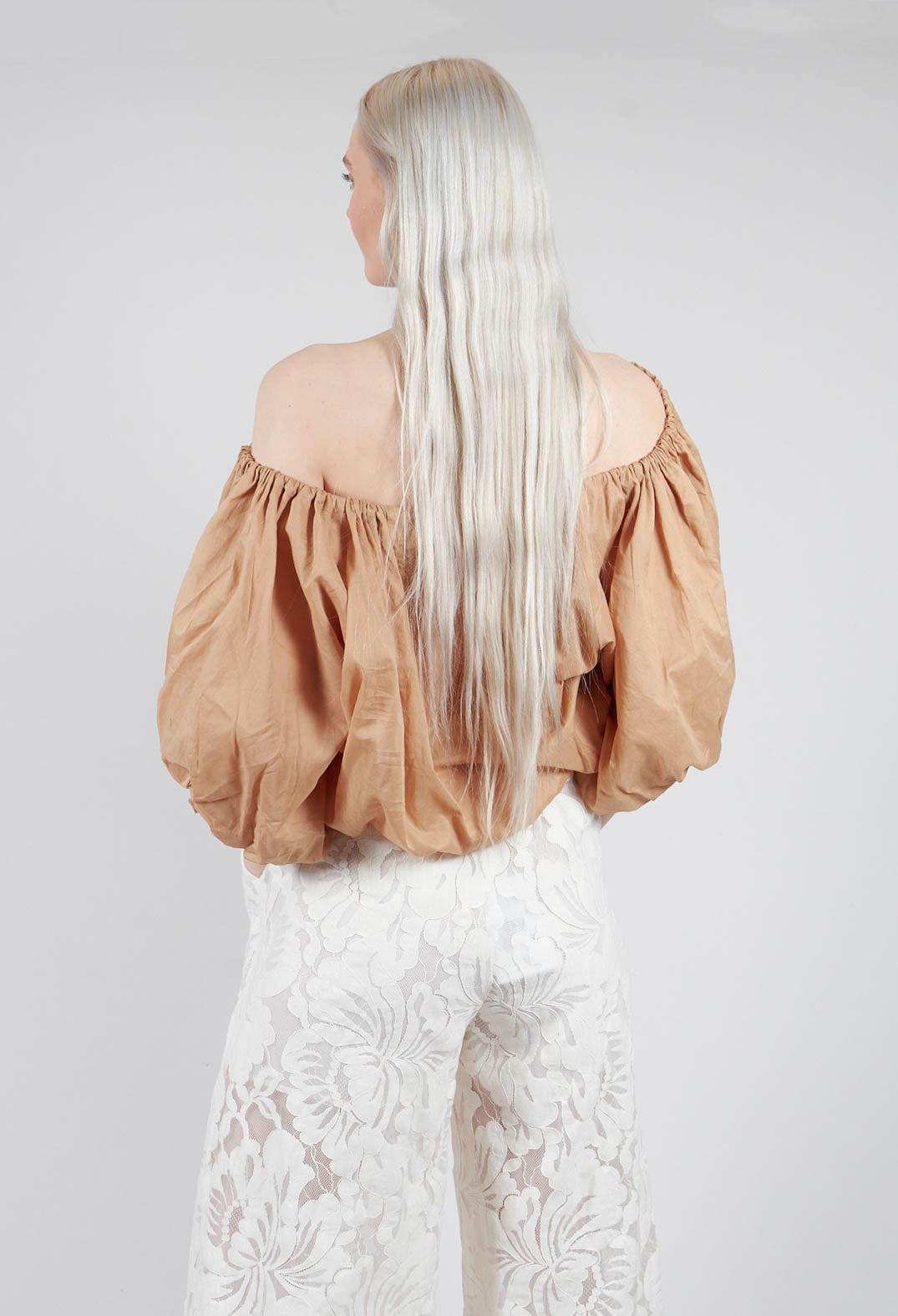 Cropped Prairie Blouse in Camel