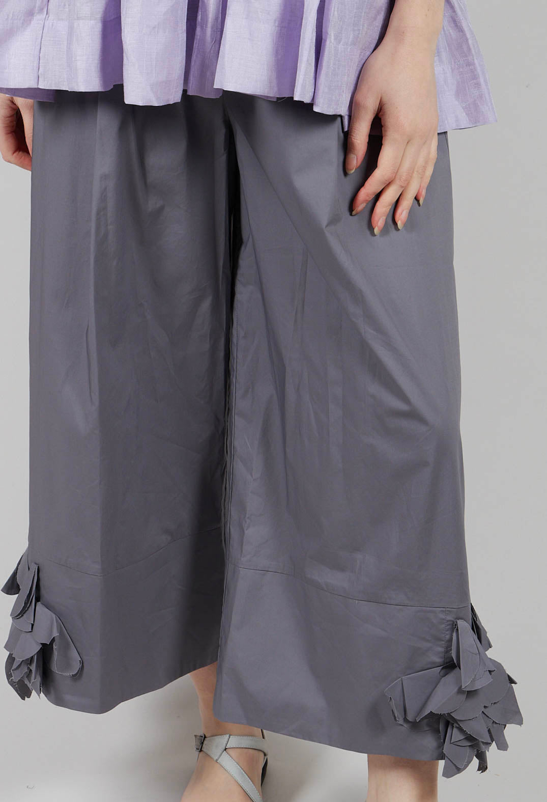 Frill Hemmed Trousers in Grey Purple