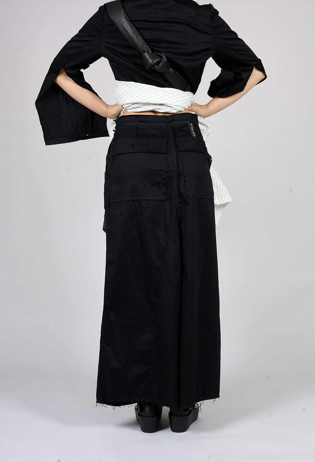 DOST1 Skirt in Black
