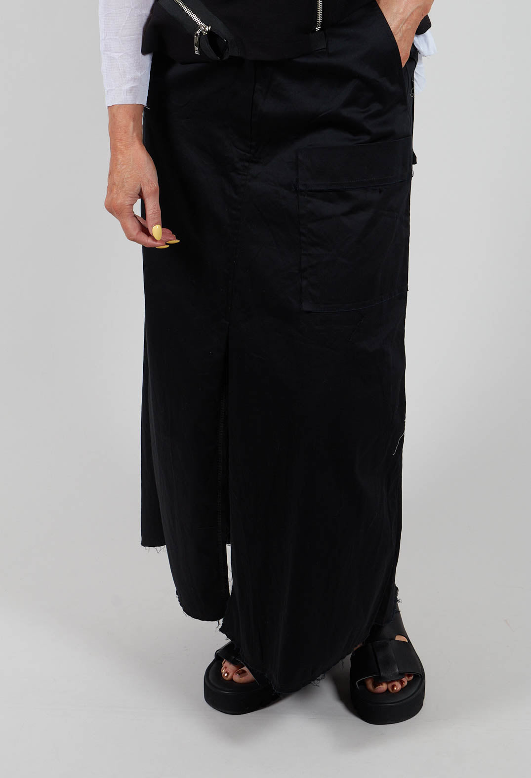 DOST1 Skirt in Black