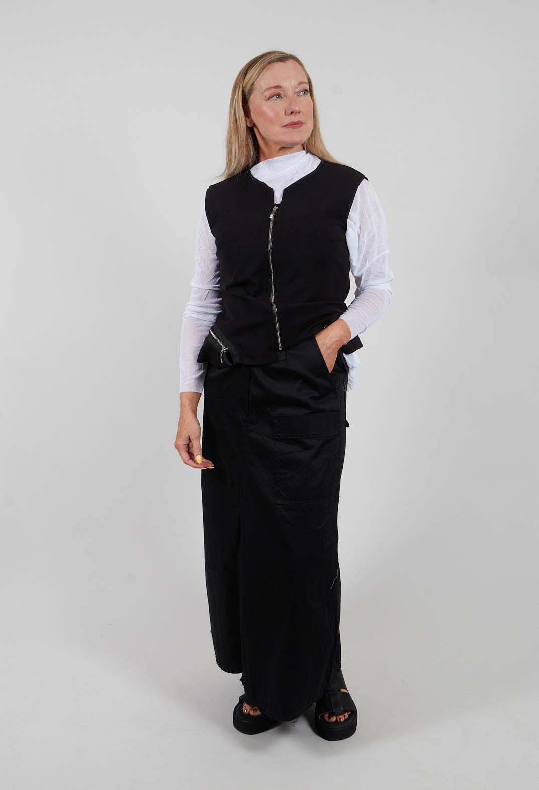 DOST1 Skirt in Black