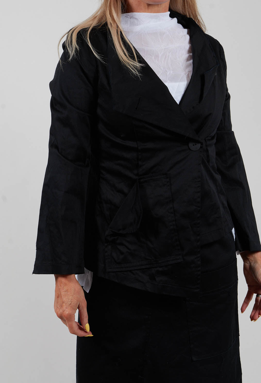 IMER1 Jacket in Black