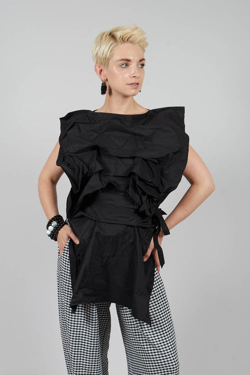 UTUS Top in Black