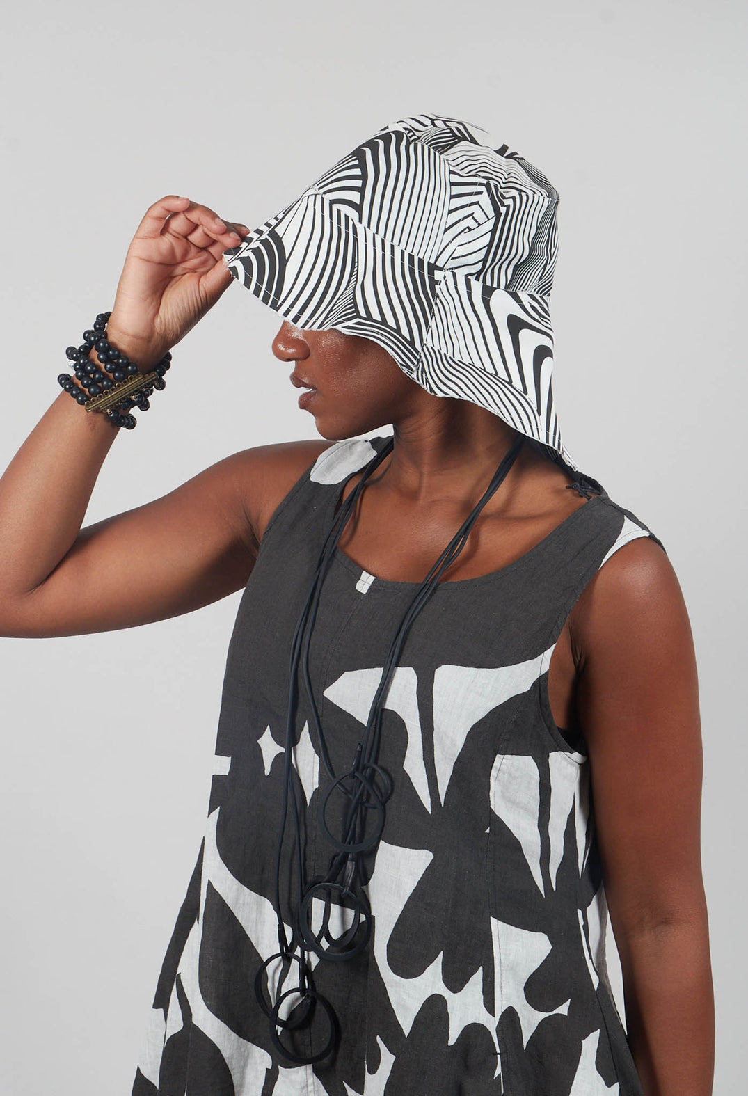 BONE Hat in White with Black