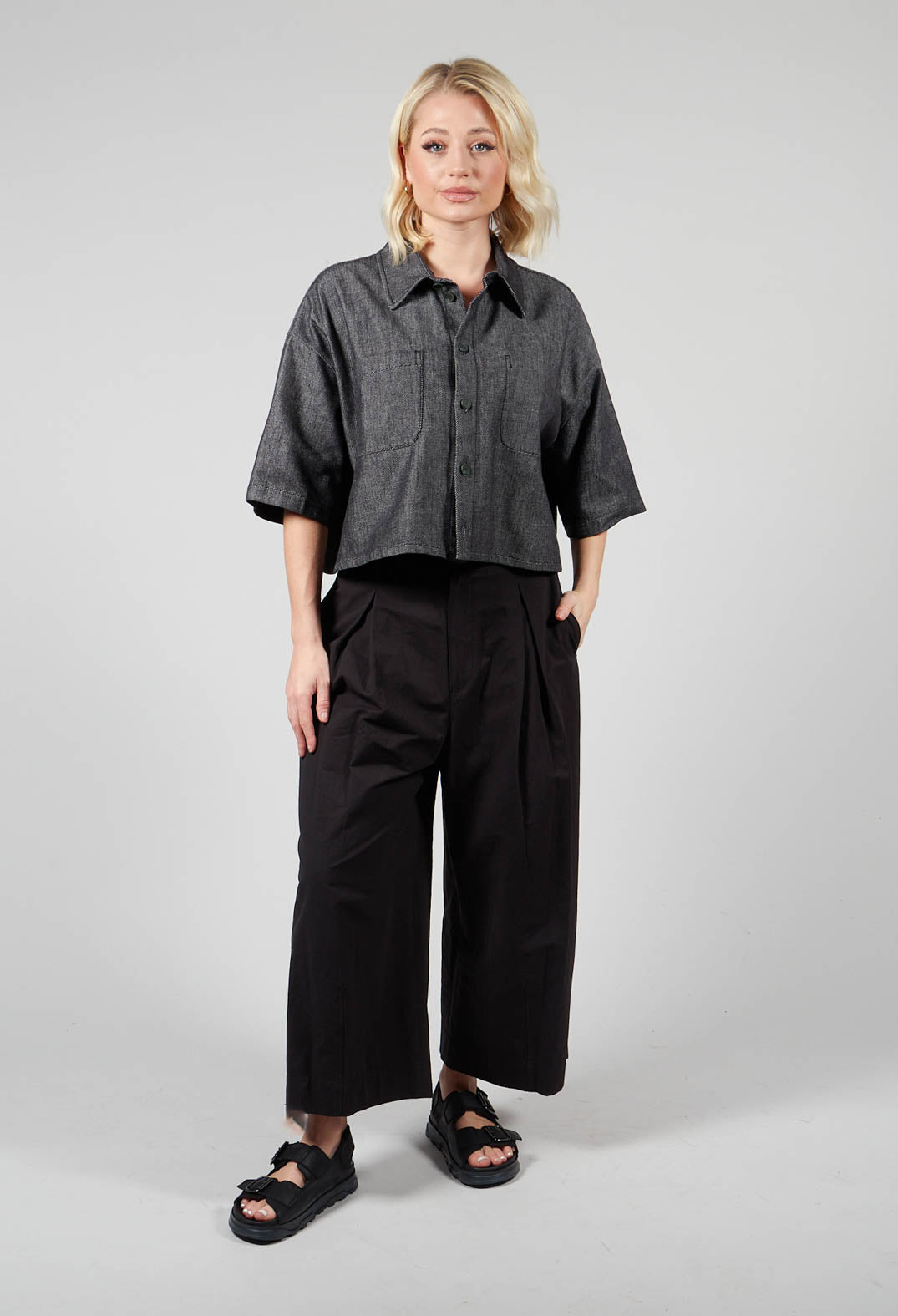 Pleated Trousers in Black
