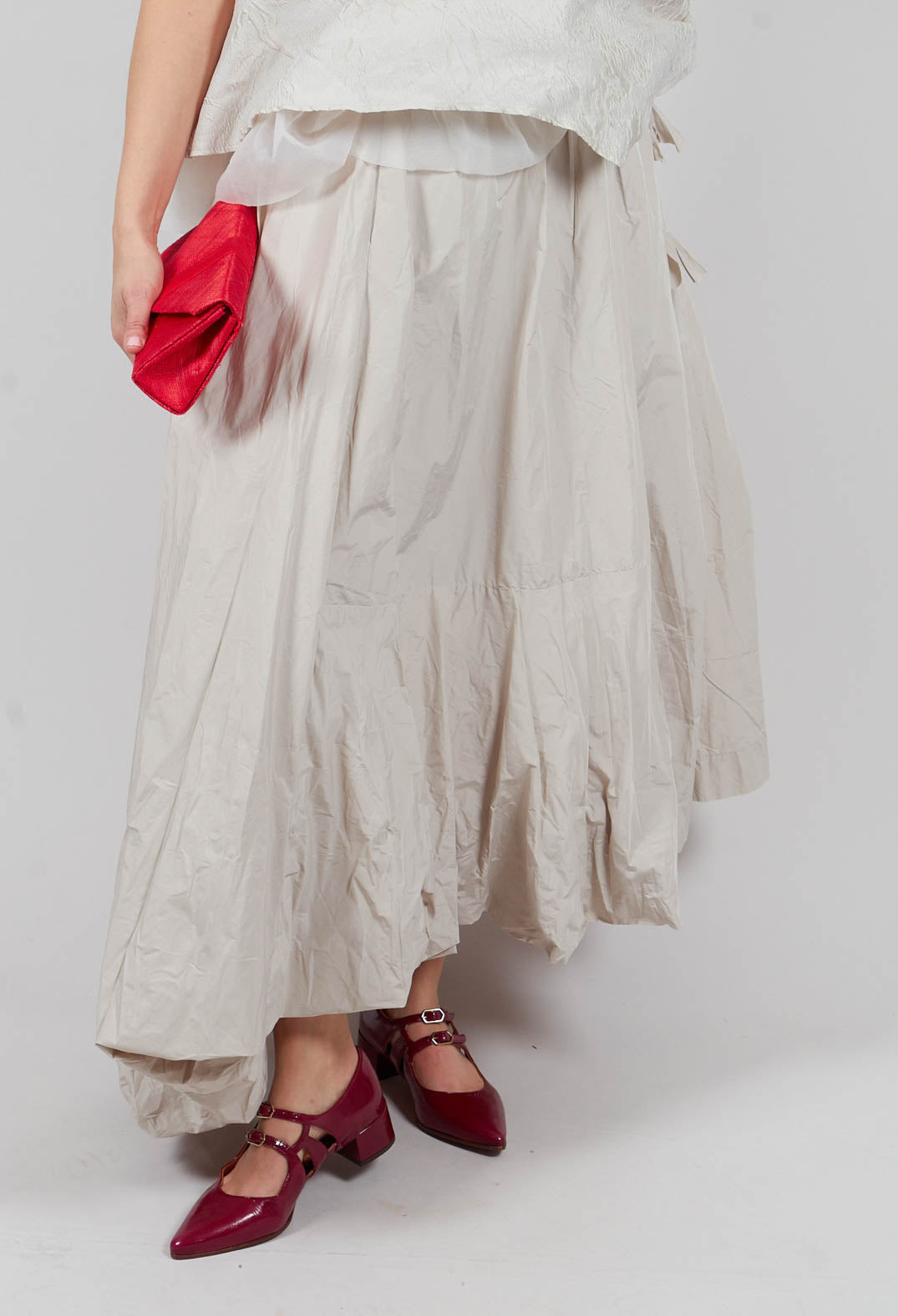 Dipped Hemline Skirt in Beige