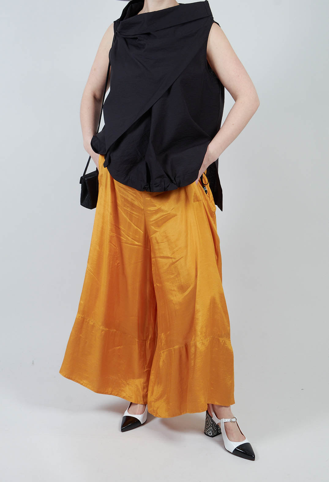 Lightwear Culottes in Beige Saffron