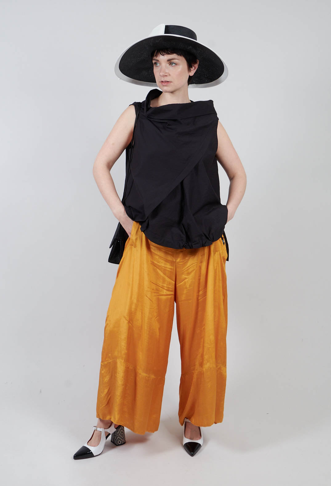 Lightwear Culottes in Beige Saffron