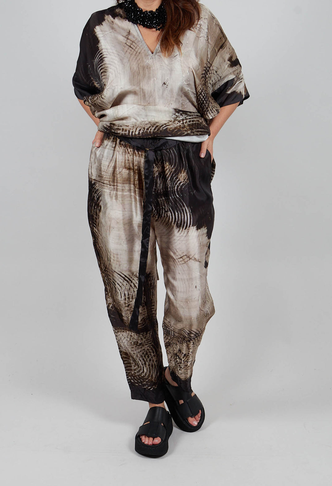 Relaxed Trousers in Single Variant