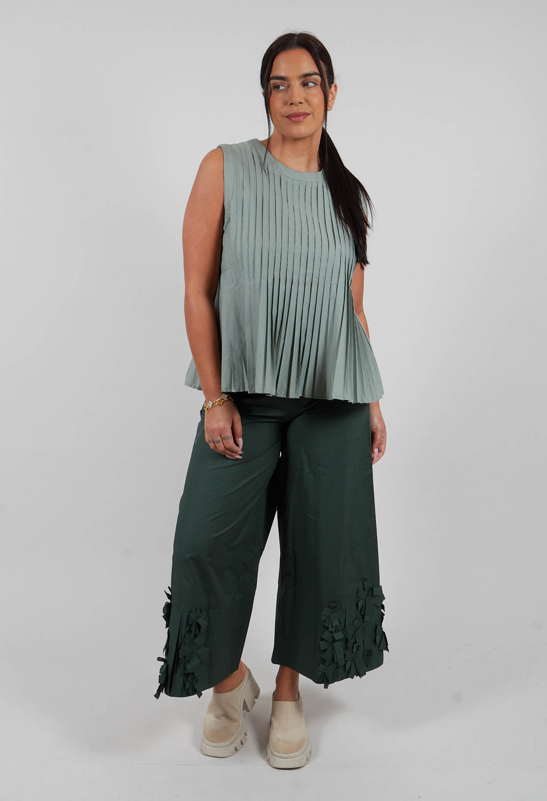Fabric Embellished Hemmed Trousers in Green