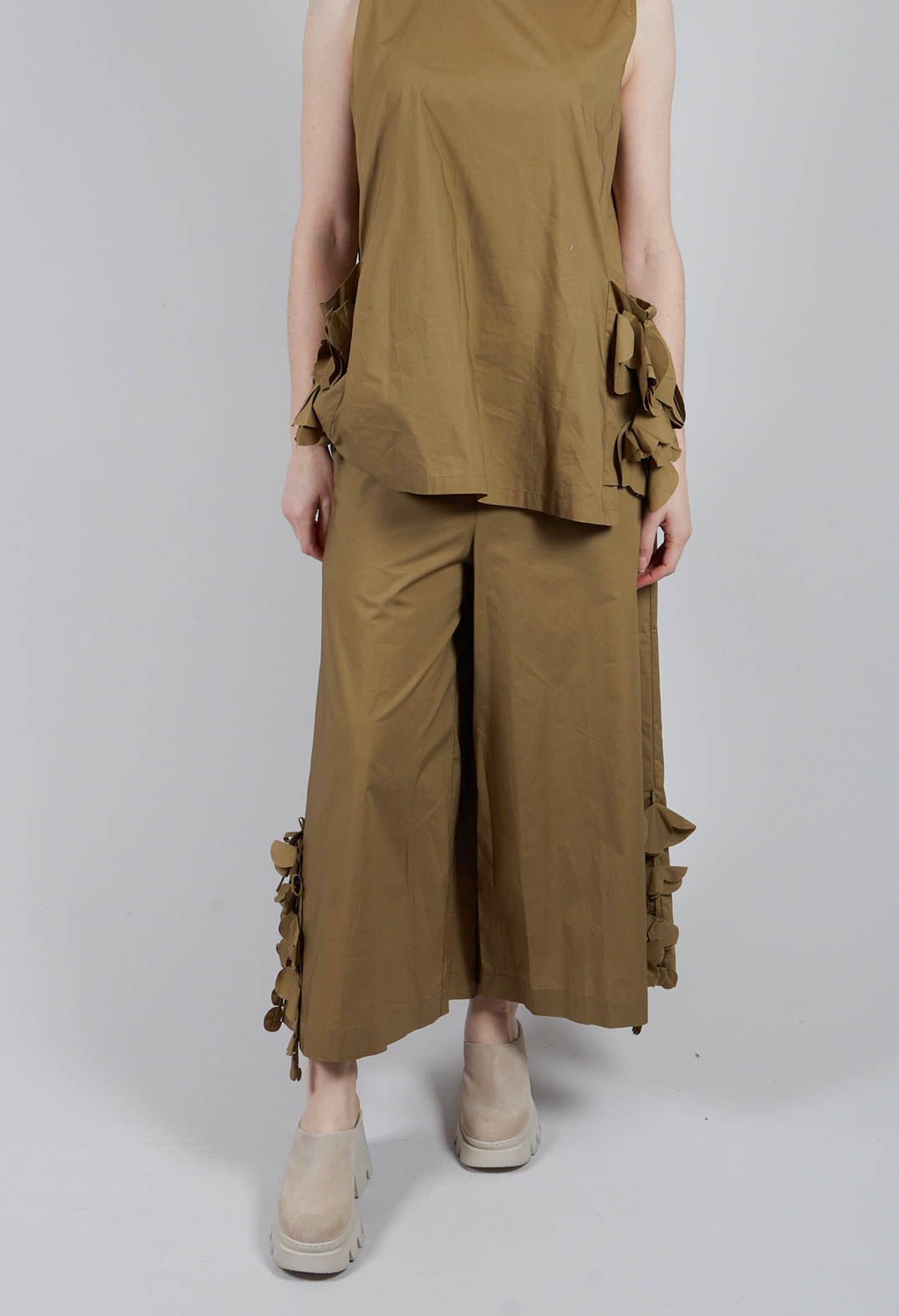 Pantalone Trousers in Avocado