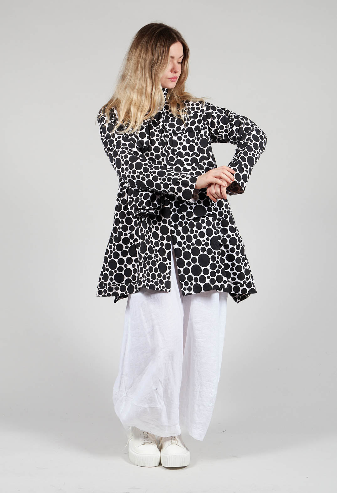 Jersey Jacket in White with Black Pois