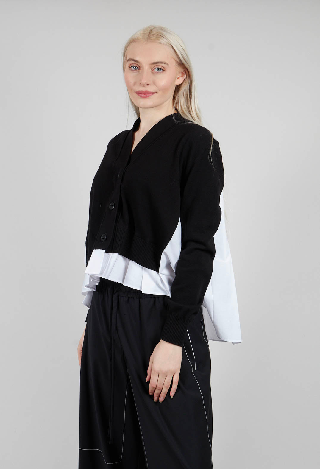 Pleated Shirt Cardigan in Black