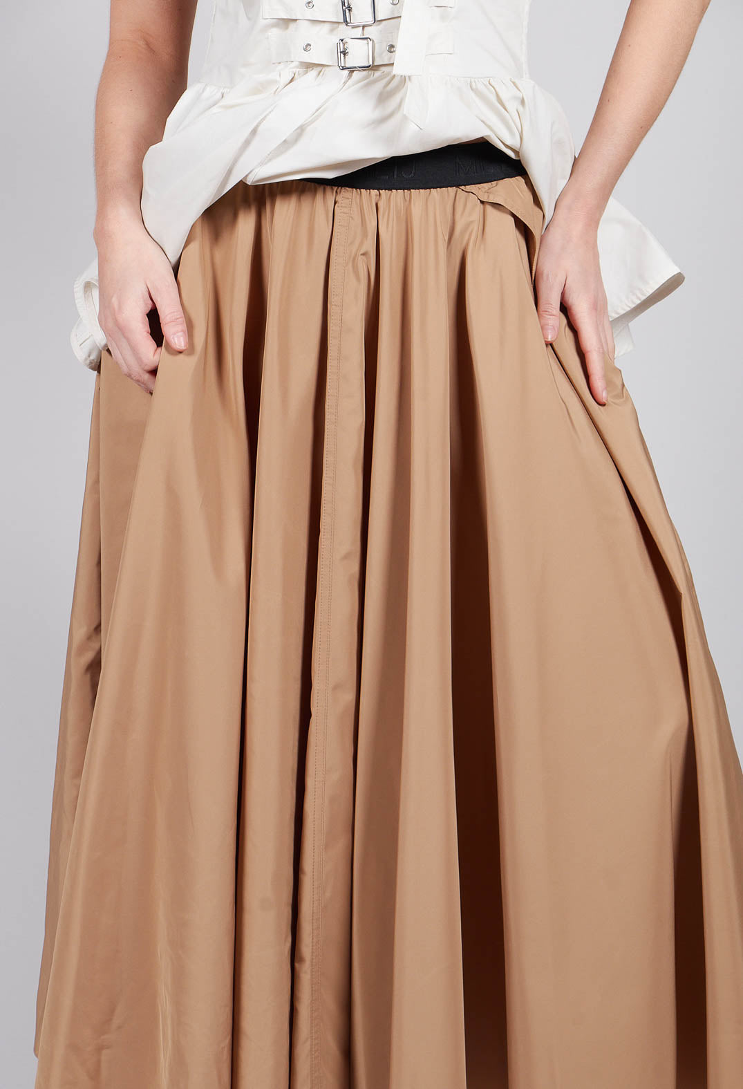 Pleated Skirt in Camel