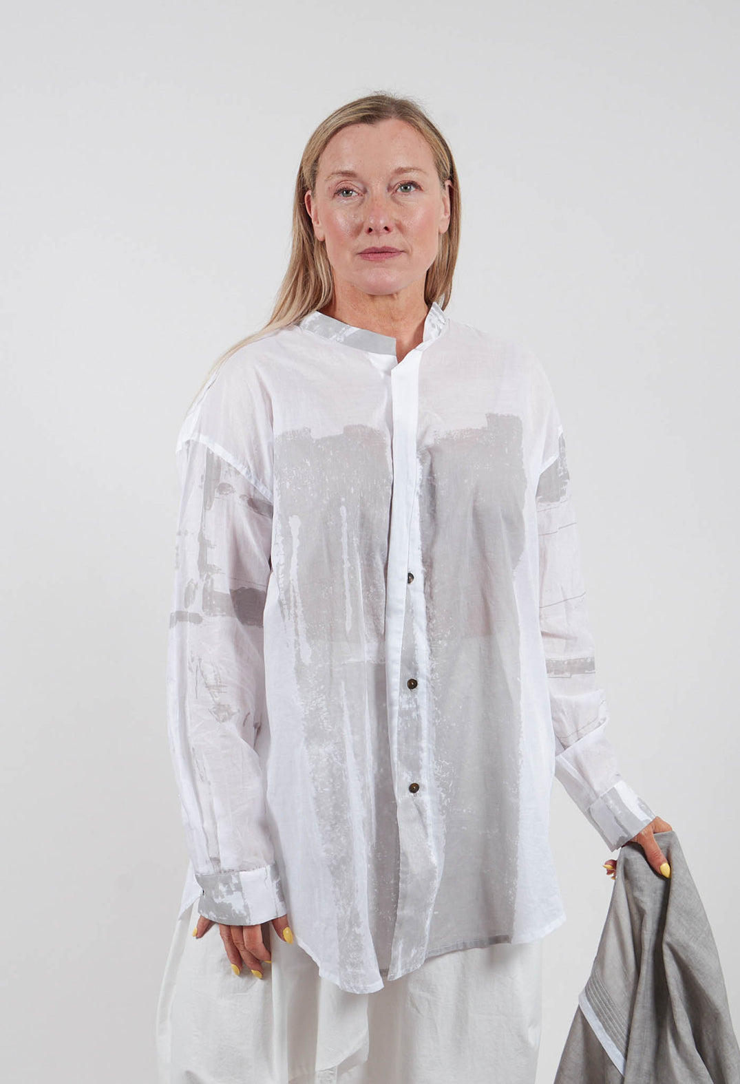 Long Shirt with Print in White