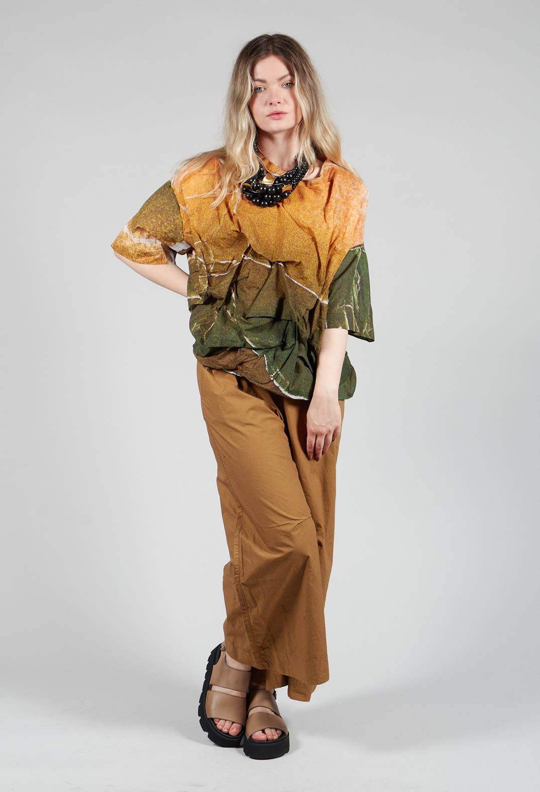 Ciudad Top in Avocado Green Banner