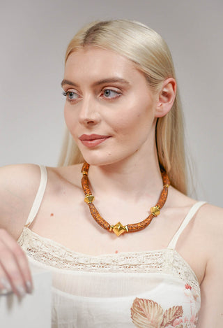 Metal Beaded Ceramics Choker in Tobacco Silver Plated