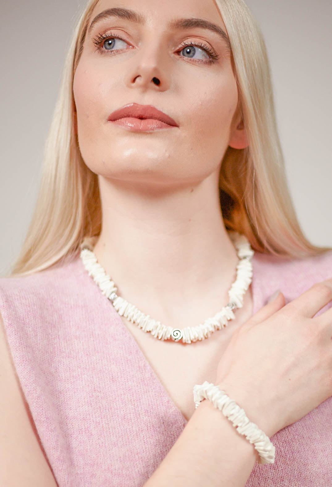Snail Beaded Ceramics Necklace in White