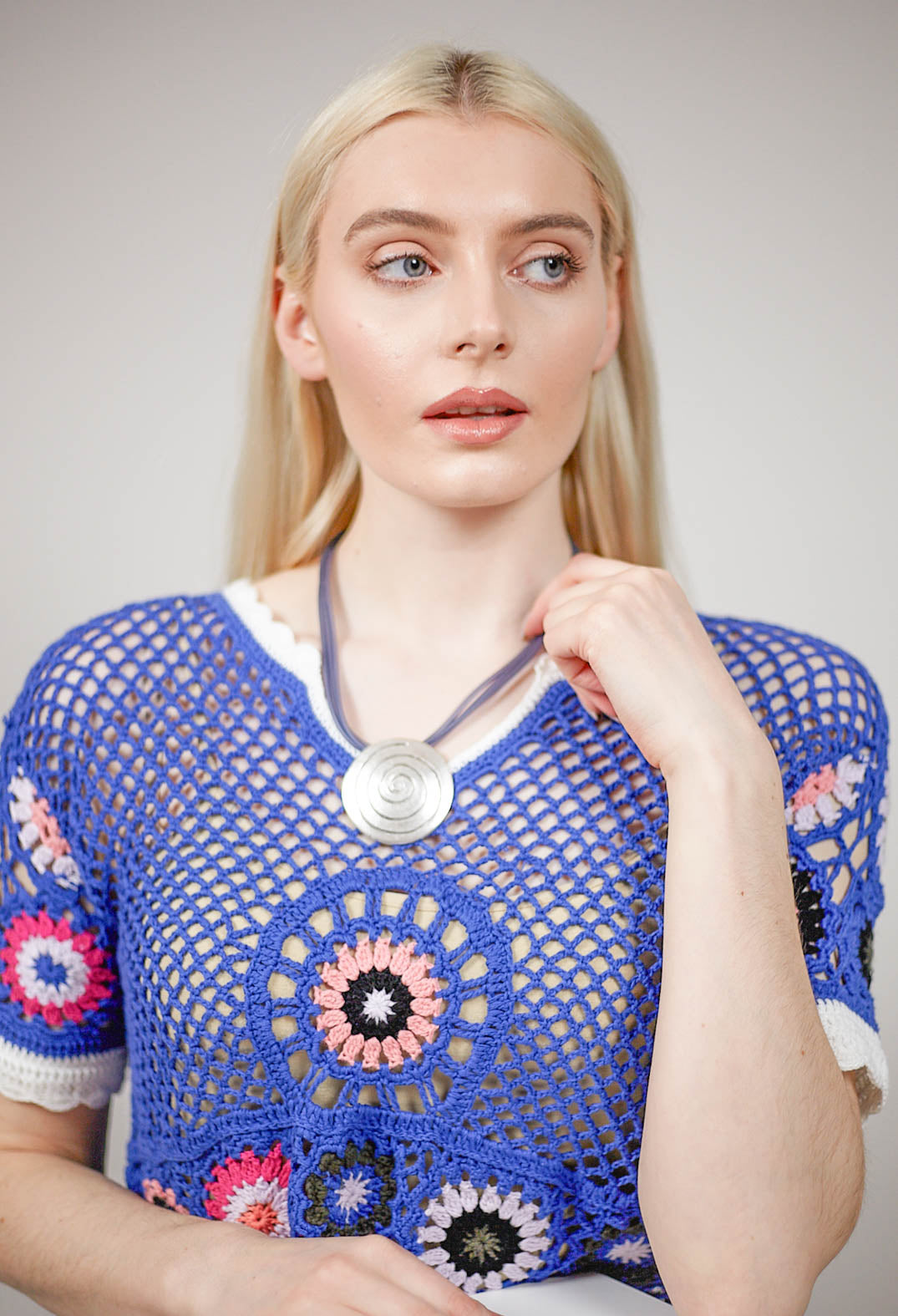 PVC Three Row Necklace with Spiral Zamak Pendant in Montanblue
