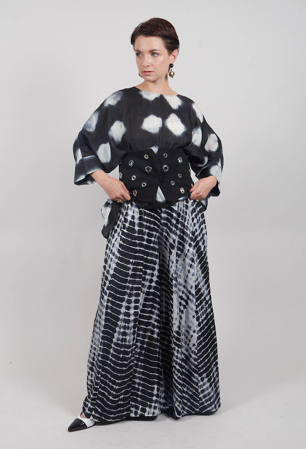 Emma Reversible Pants in Crocodise Black