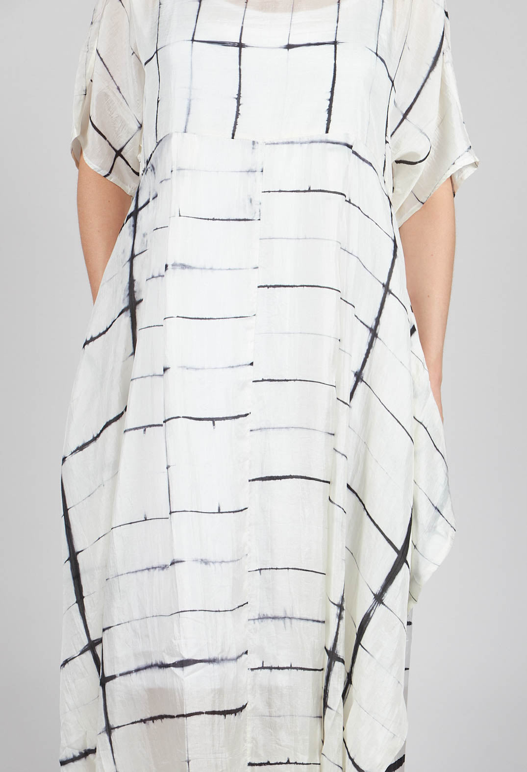 Consuelo Dress in Black and White