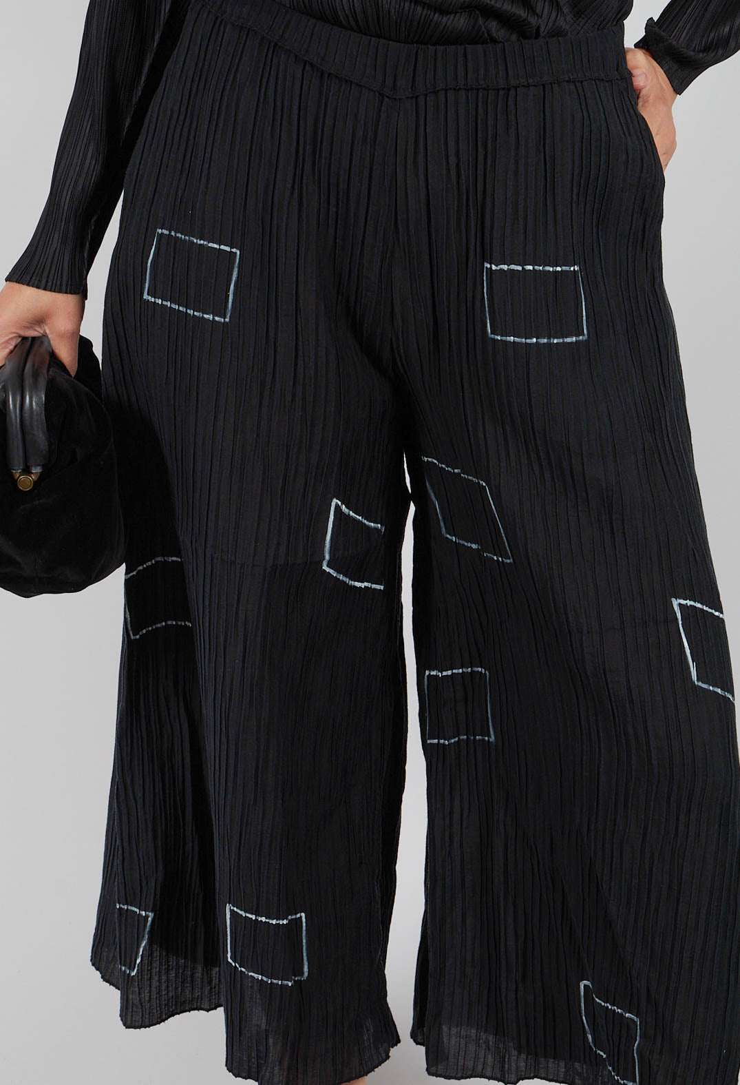 Crinkle Geometric Trousers in Black