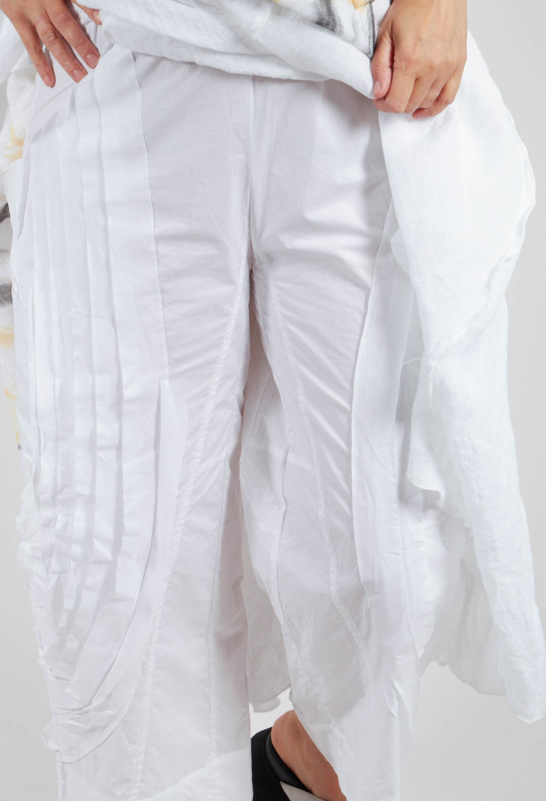 Fold Texture Trousers in White