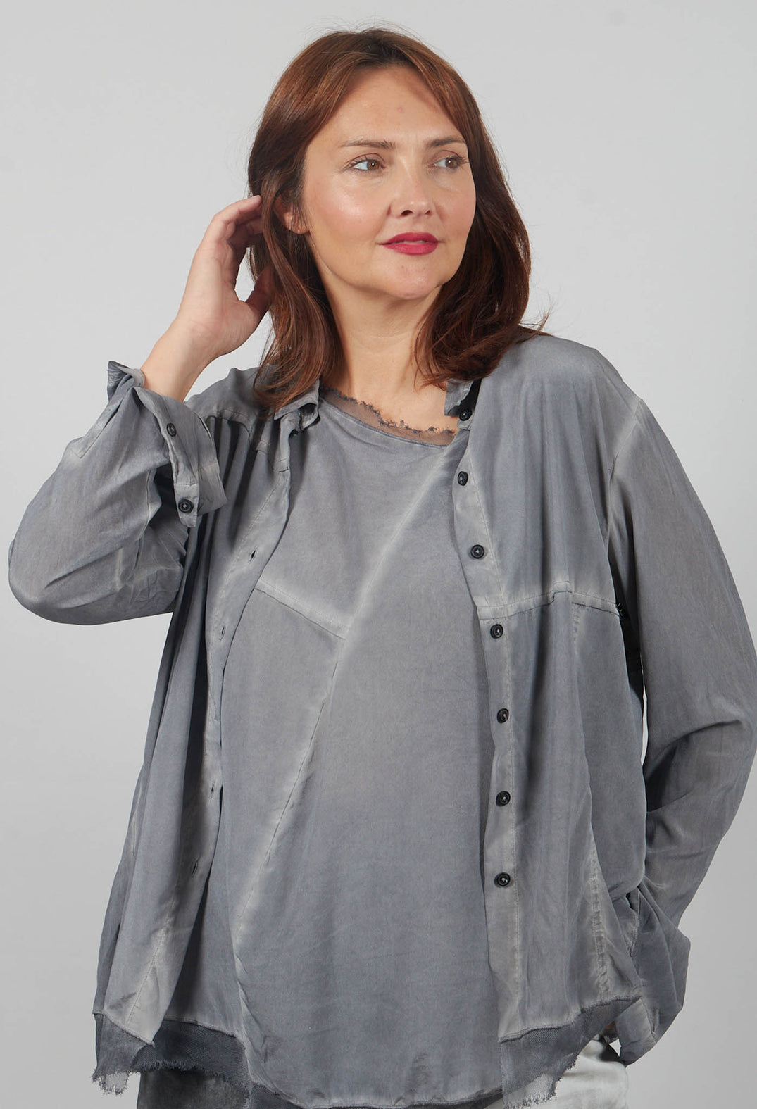 Contrast Hem Shirt in Coal Cloud