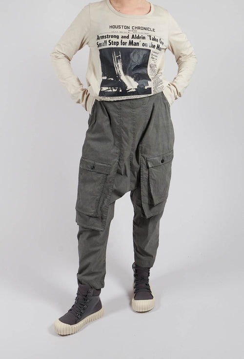 Trousers with Statement Pockets in Pencil Cloud