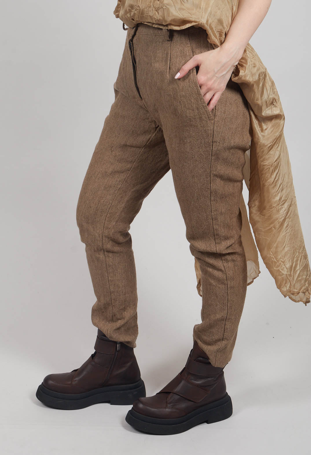 Crinkle Effect Trousers in Camel Mel