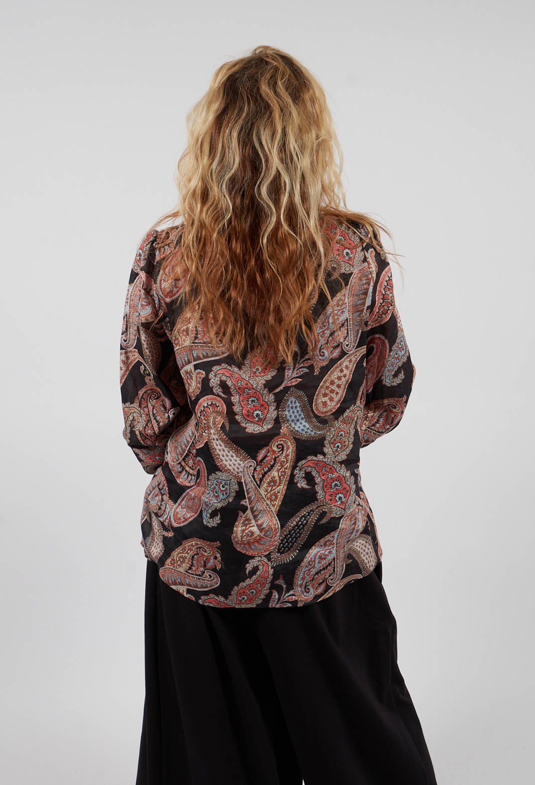 Alaimadea Shirt in Fortunio Black