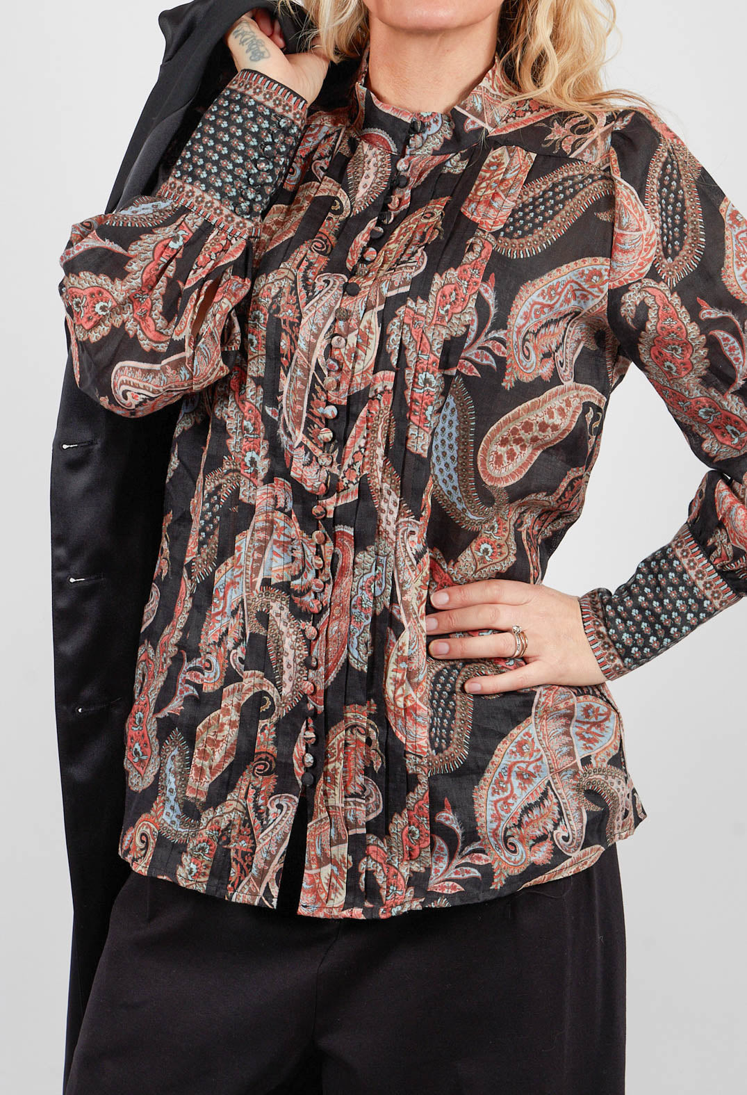 Alaimadea Shirt in Fortunio Black
