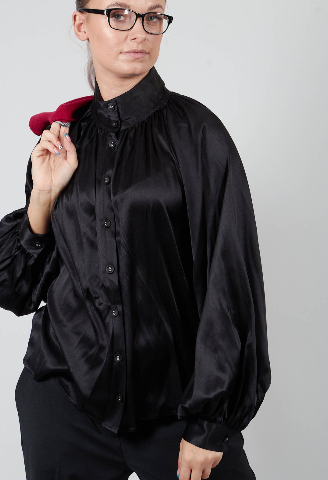 Nitadea Blouse in Black