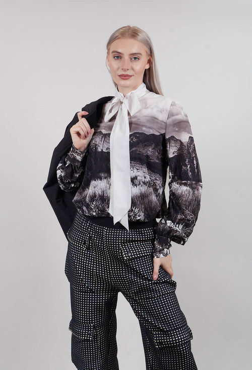 Amazement Blouse in Black