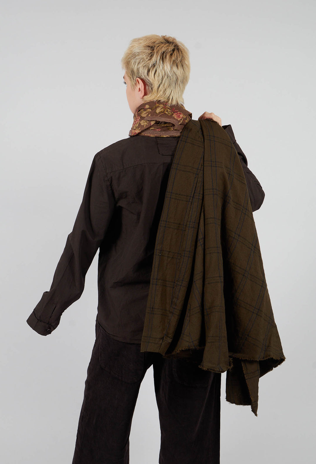 Button Up Shirt in Ebano