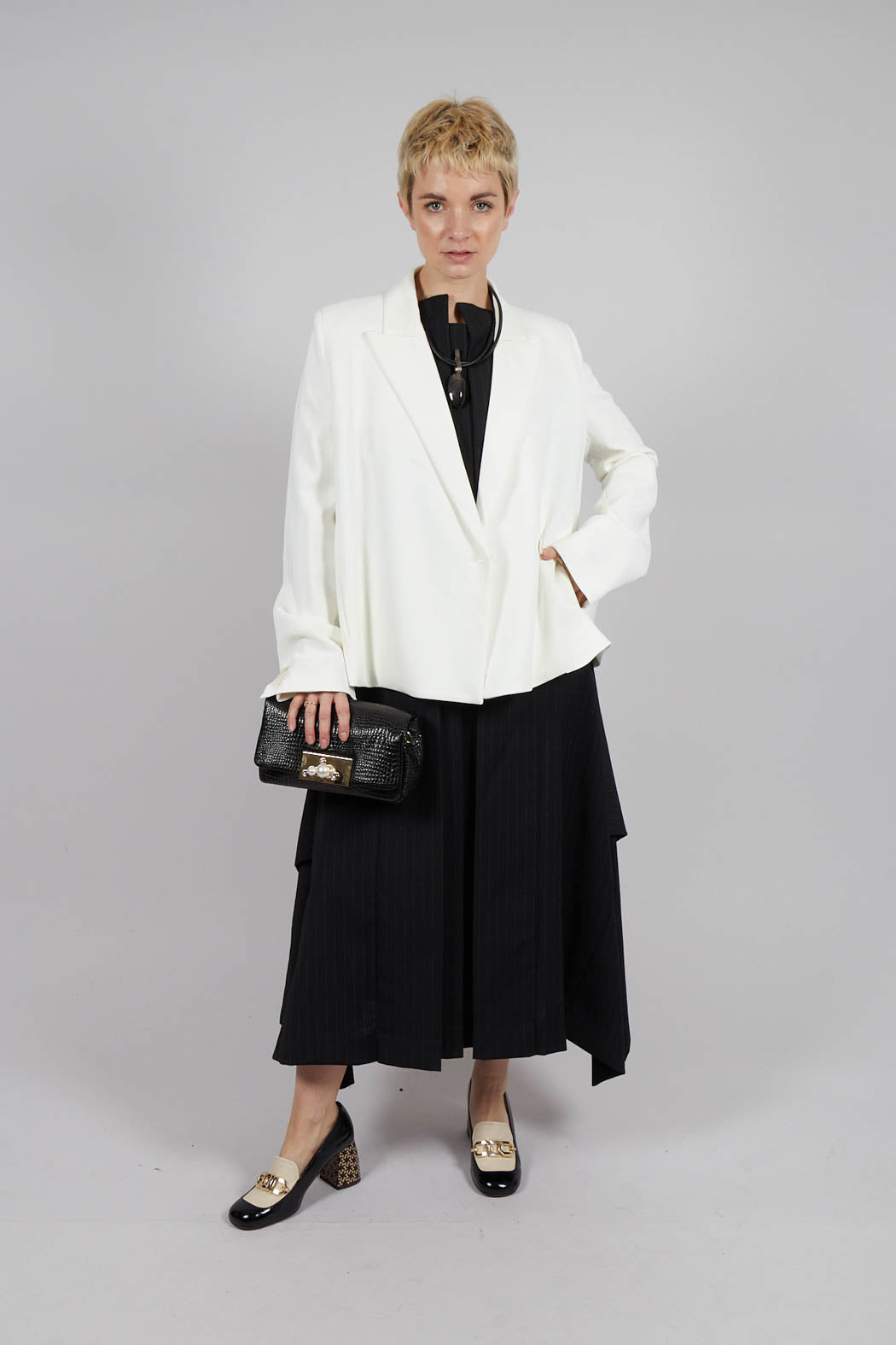 Sleeveless Smock Dress in Nero