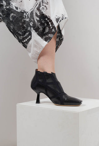 Yuko Kitten Heel Boot in Nero