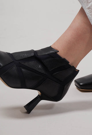 Yuko Kitten Heel Boot in Nero