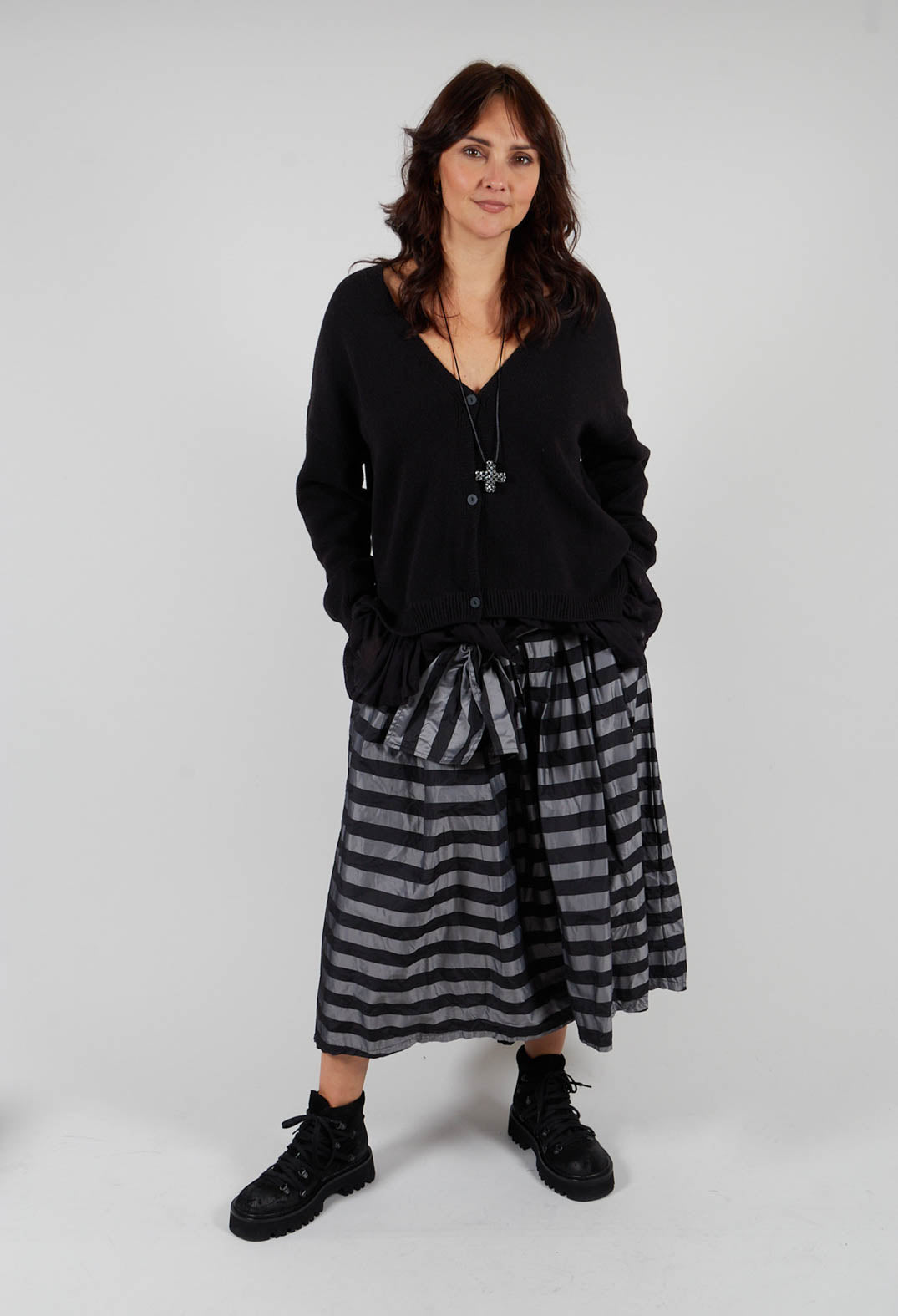 Pops Cardigan in Black