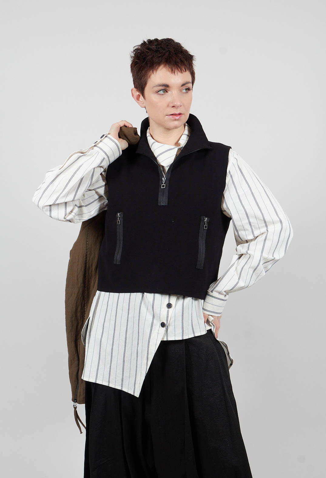 Zipped Sweater Vest in Black