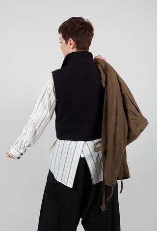 Zipped Sweater Vest in Black