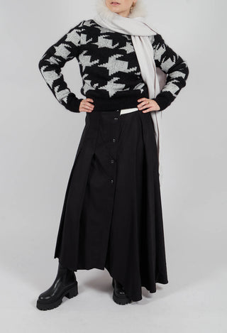 Long Pleated Skirt in Black