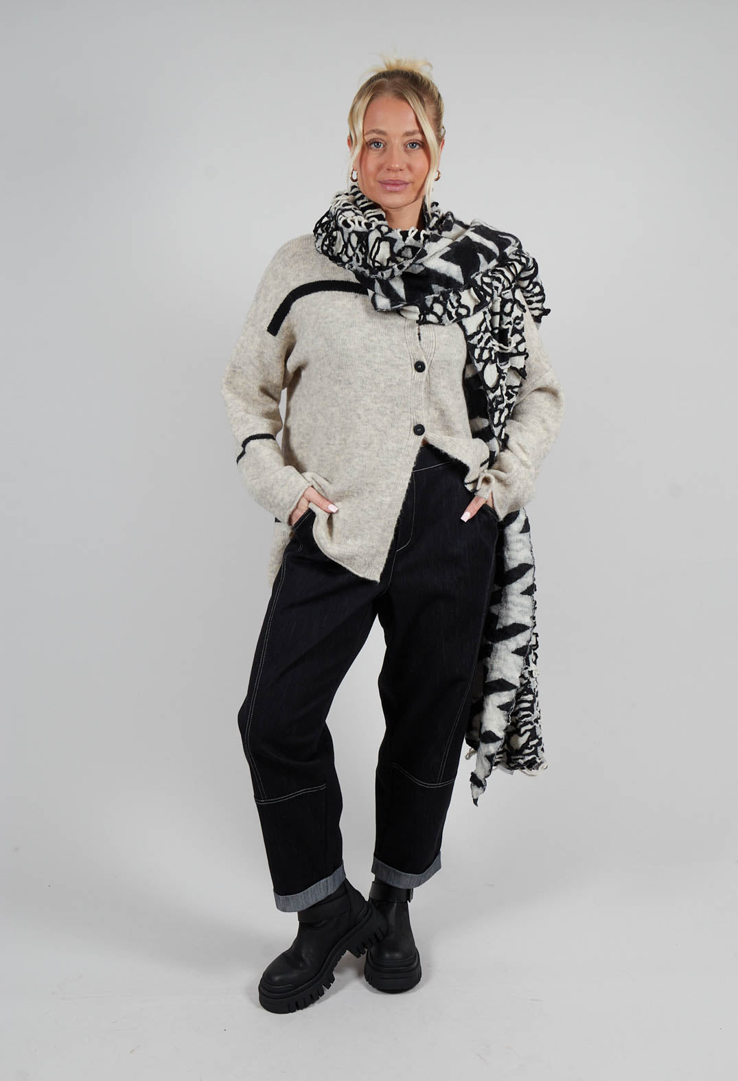 Stripe Cardigan in Panna and Rig Nera