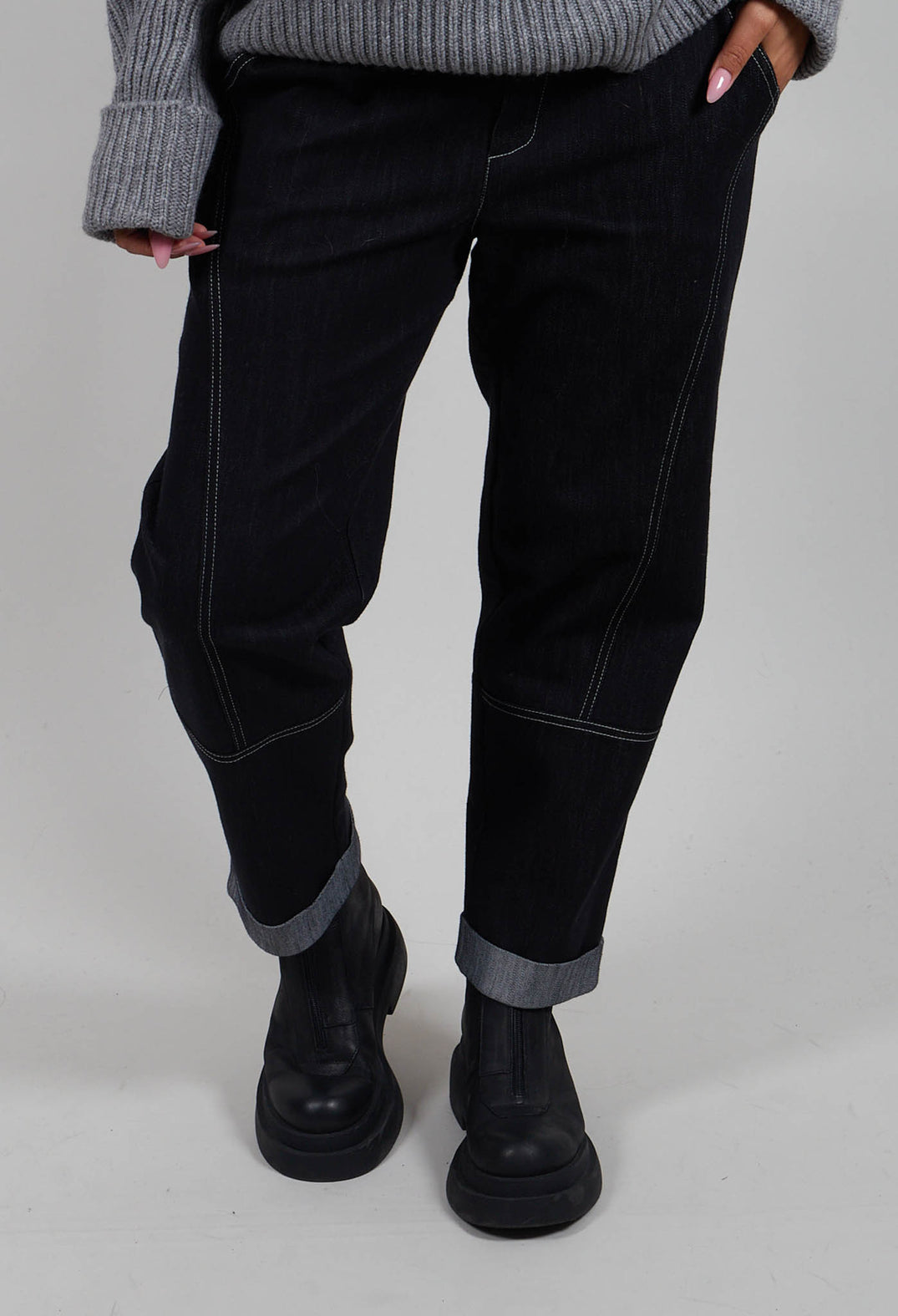 Contrast Stitch Denim Jeans in Navy