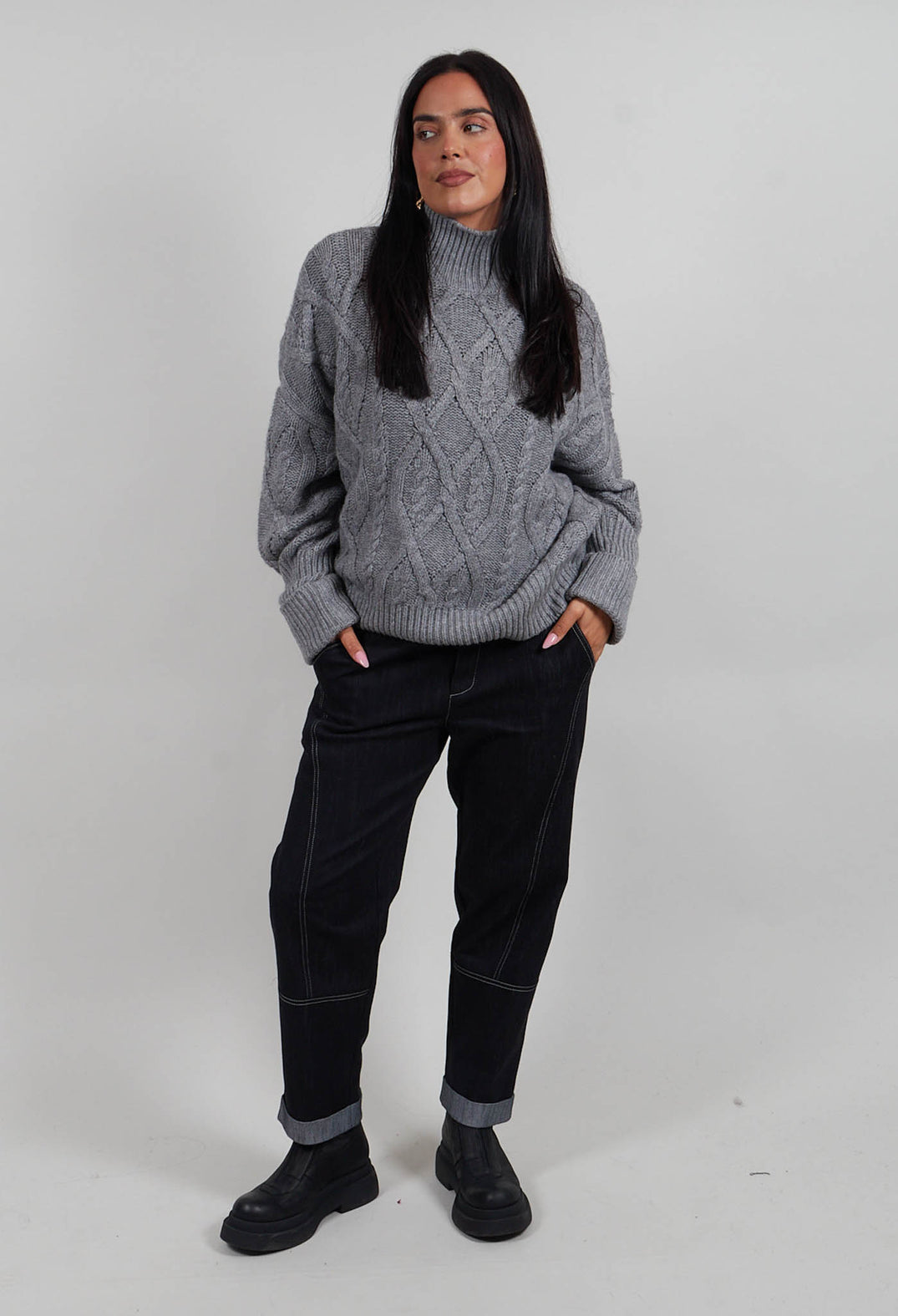 Contrast Stitch Denim Jeans in Navy