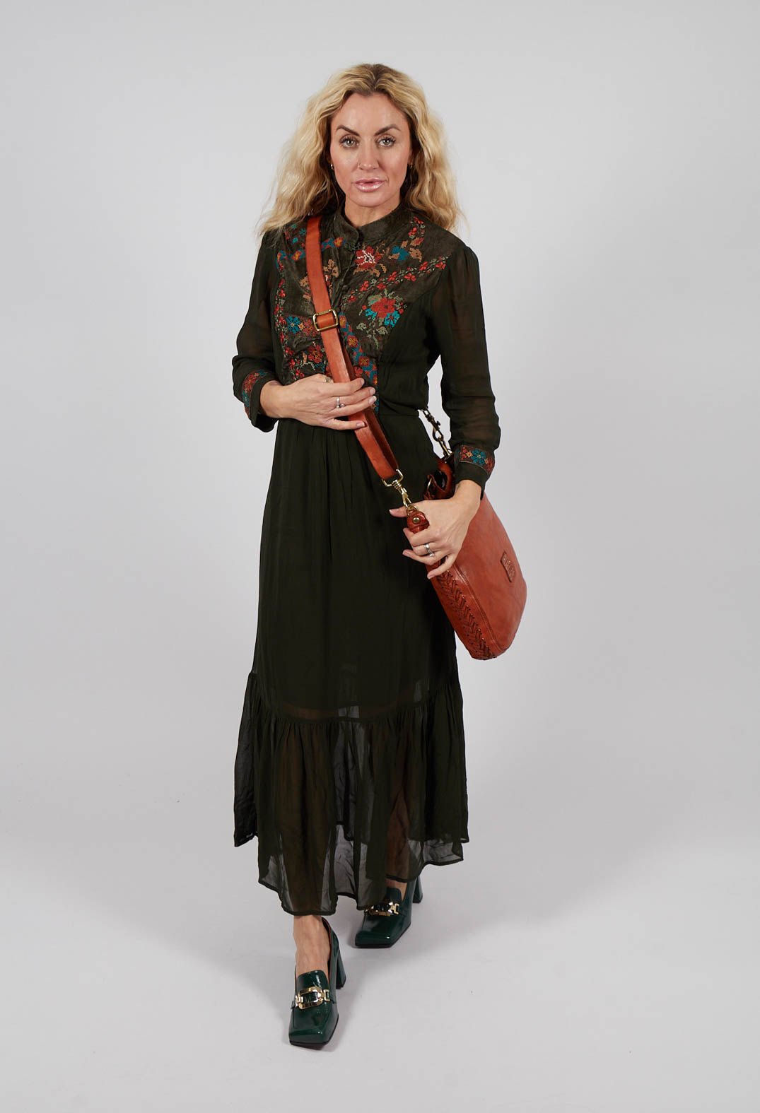 Veda Embroidered Dress Kaki
